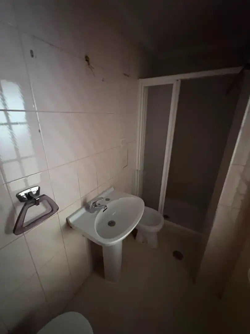 Bany de Pis en venda en Granada