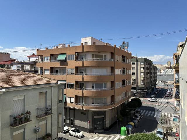 Piso en Venta en Carrer Alona en Benalúa