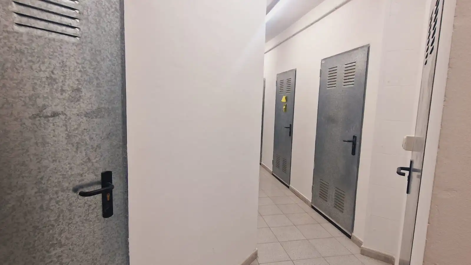 Flat for sale in Córdoba  with Air Conditioner, Private garden and Alarm