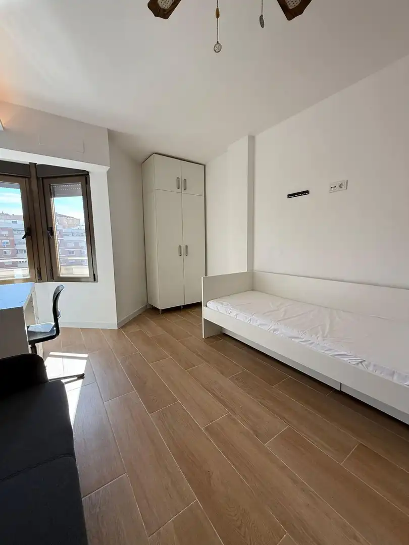 Study for rent in Granada, Granada