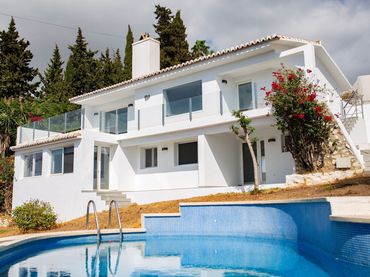 Xalet amb piscina en venda a Mijas pueblo