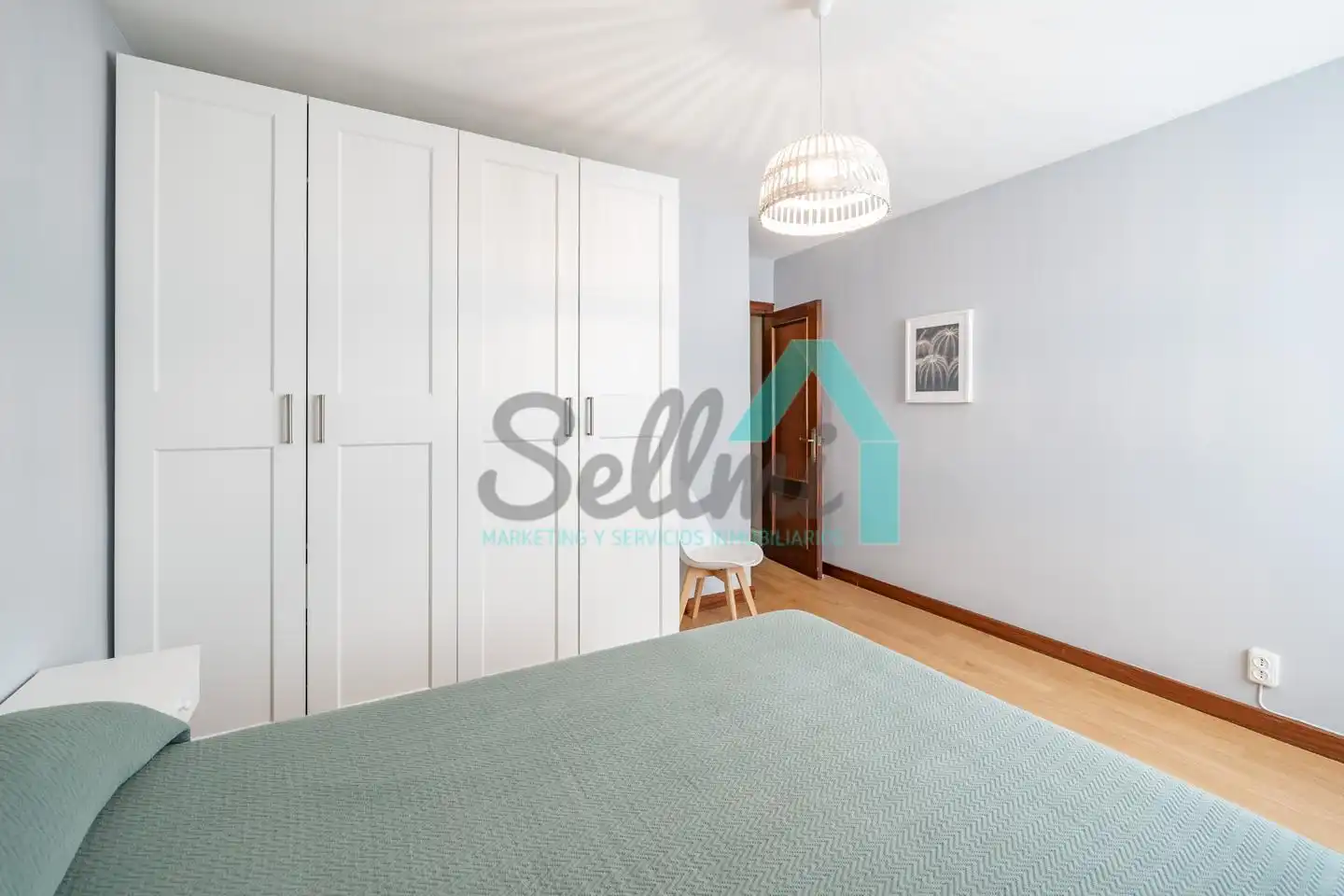 Flat for rent in Gijón   with Heating, Terrace and Furnished