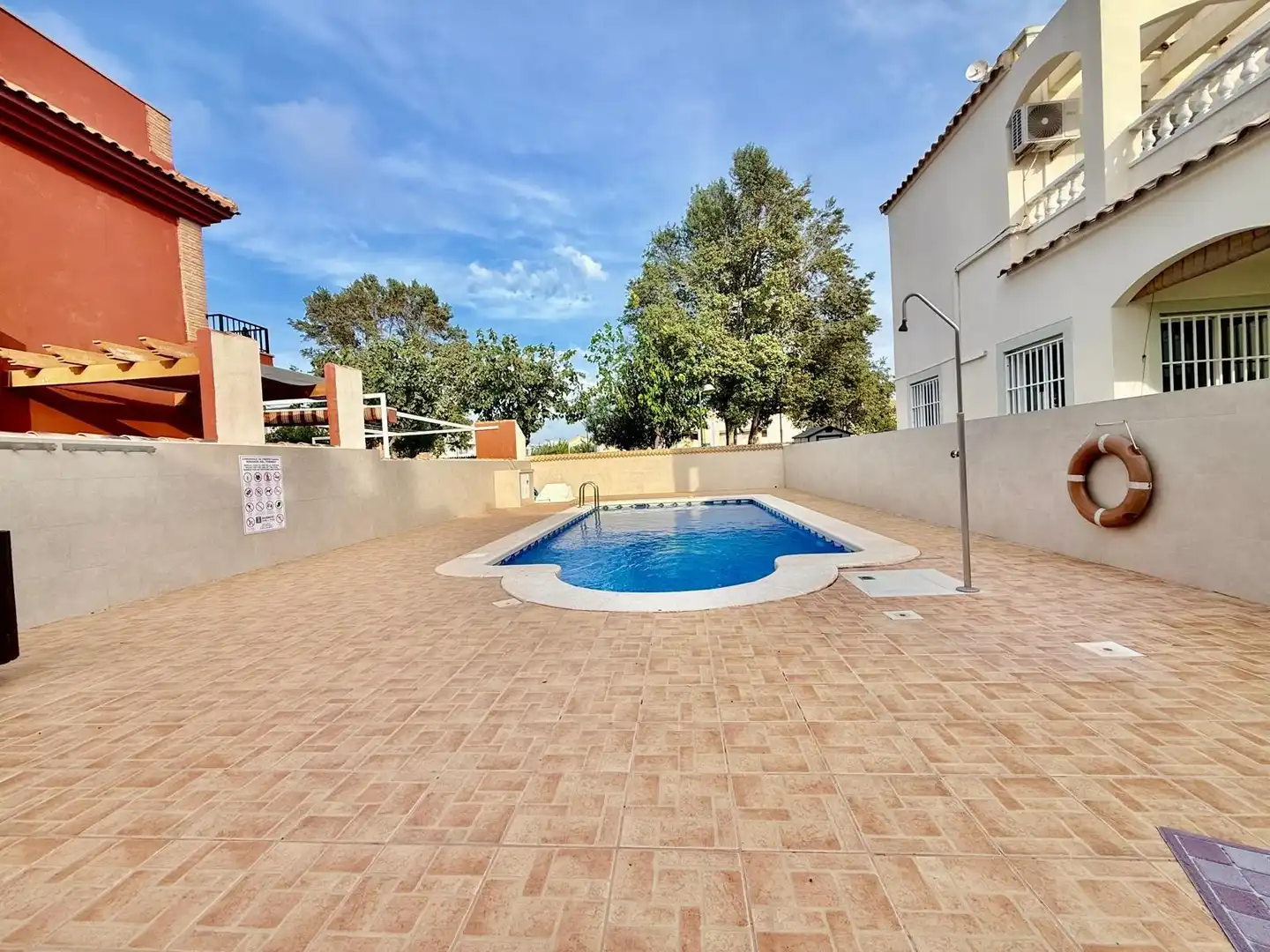Piscina de Casa o xalet en venda en El Mojón