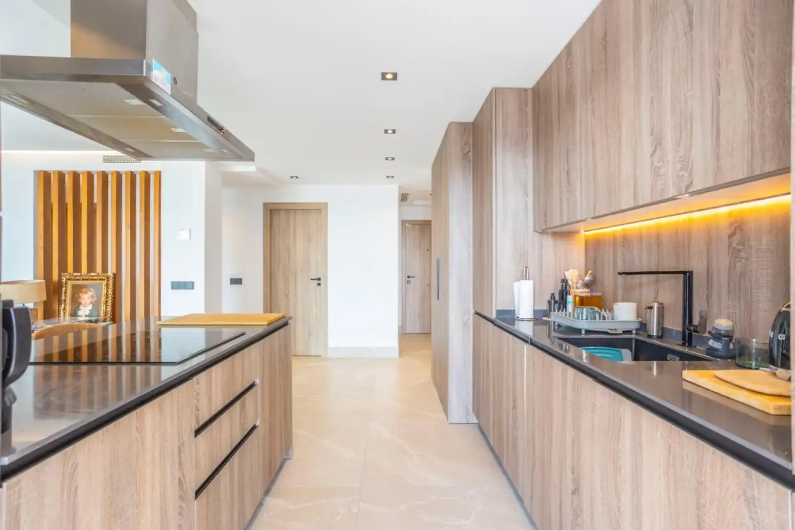 Cocina de Ático en venta en Istán con Calefacción, Jardín privado y Terraza