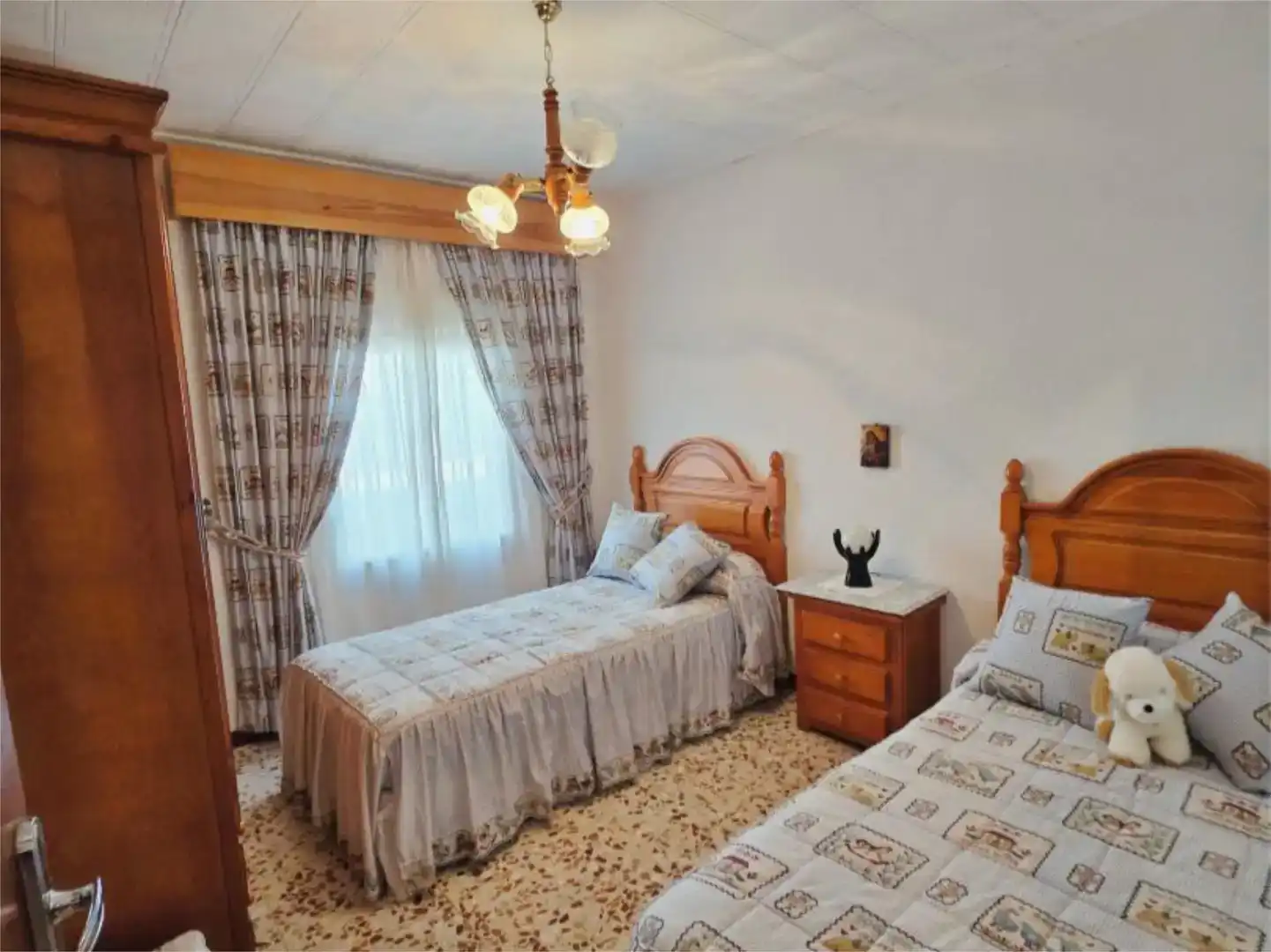Dormitori de Casa o xalet en venda en Ossa de Montiel amb Balcó