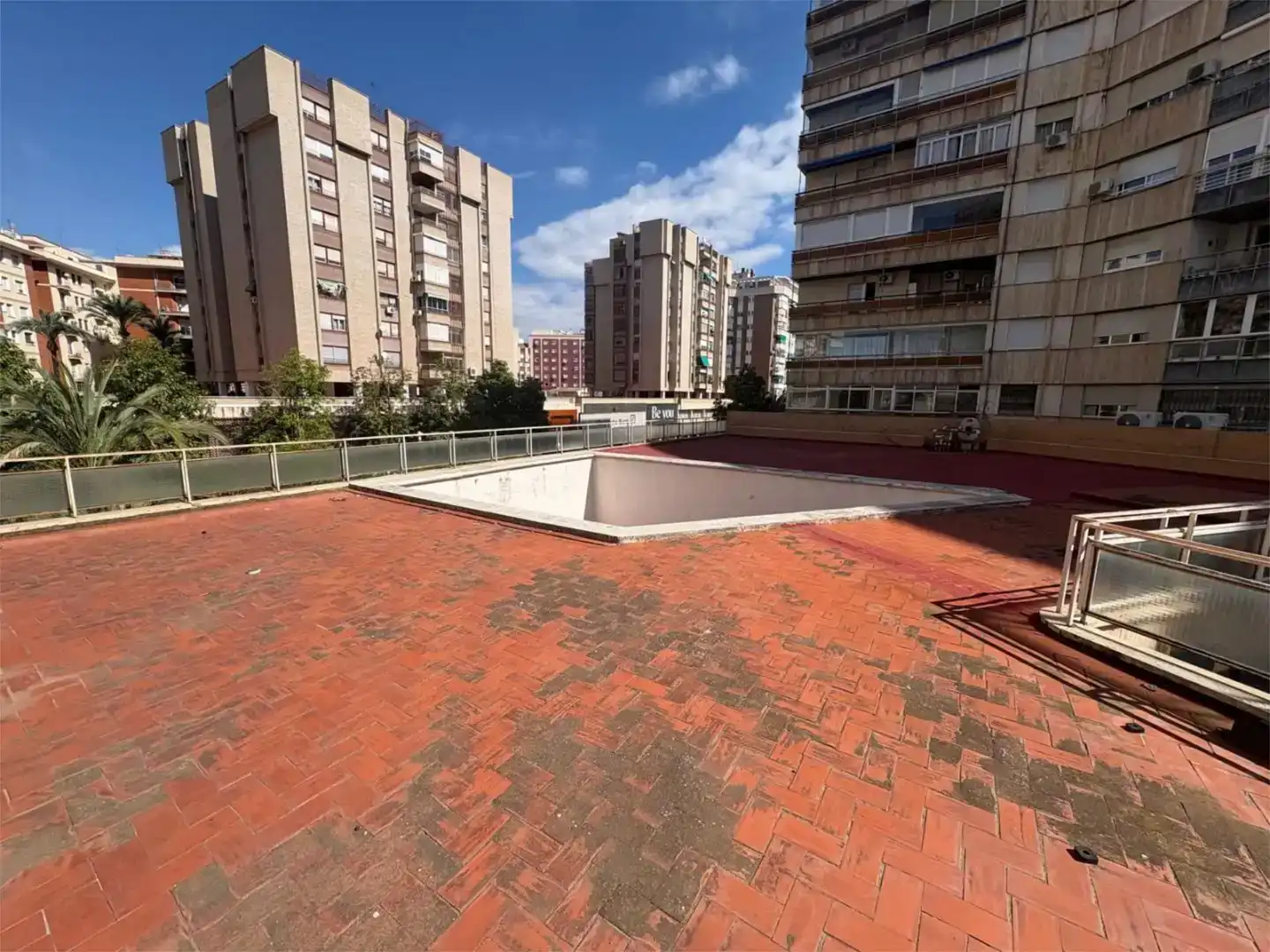Terraza de Piso en venta en Murcia con Trastero y Piscina