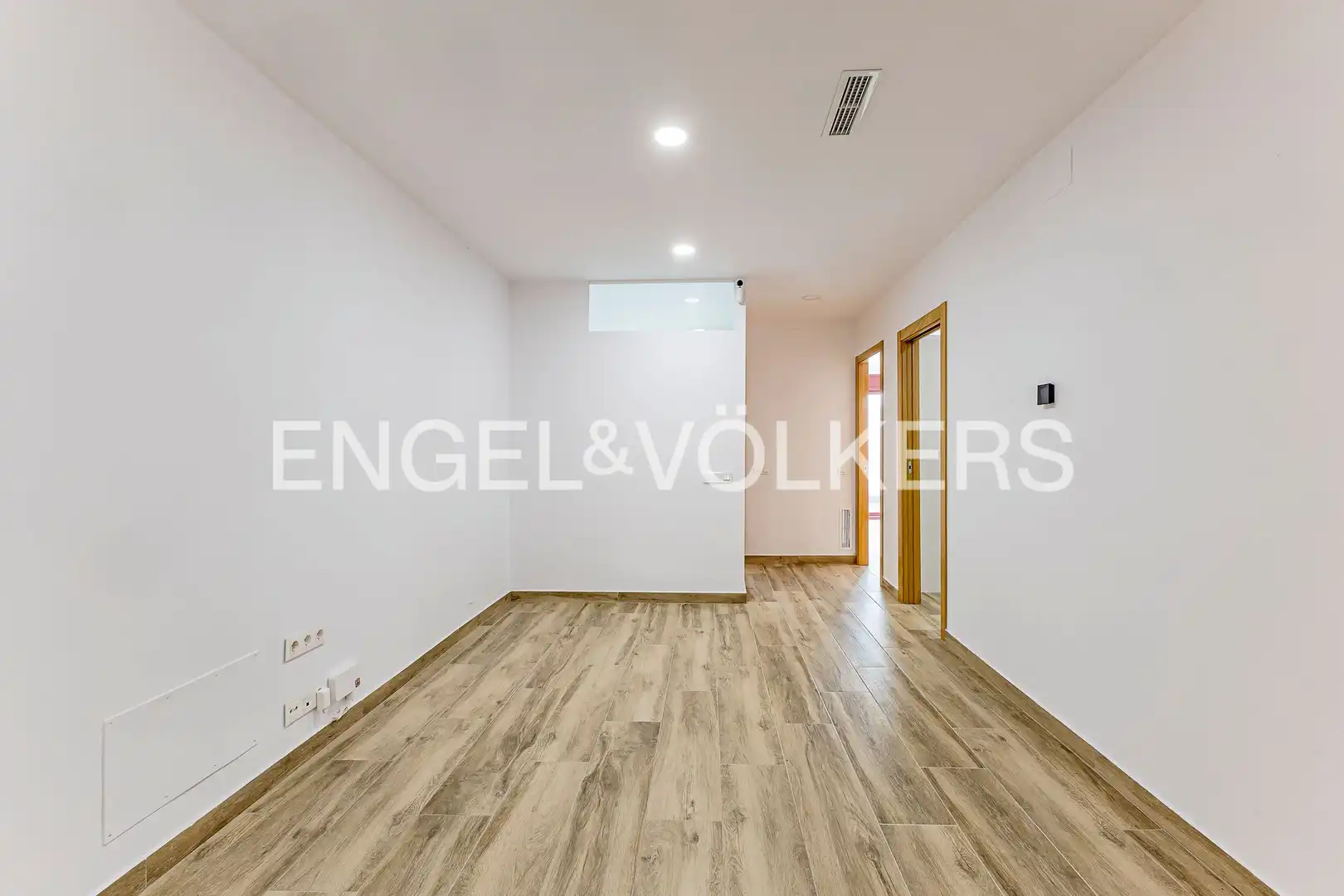 Piso en venta en Barcelona con Aire acondicionado, Calefacción y Terraza