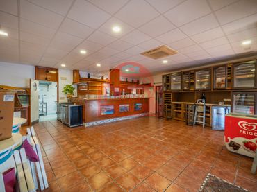 Local commercial à vendre à Cala d'en Bosch - Serpentona