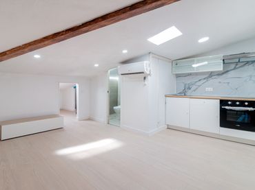 Flat for sale in Calle de María Martínez