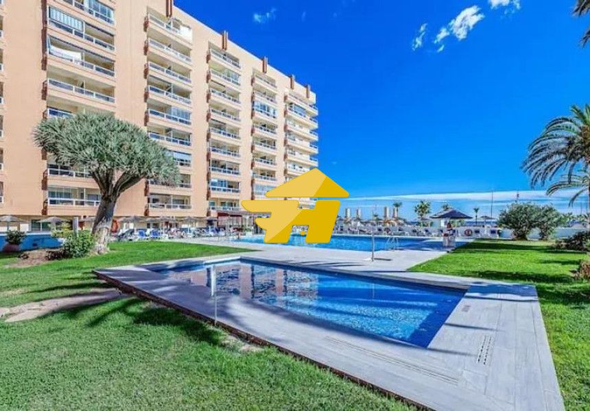 Swimming pool of Flat to rent in Fuengirola  with Air Conditioner, Private garden and Swimming Pool