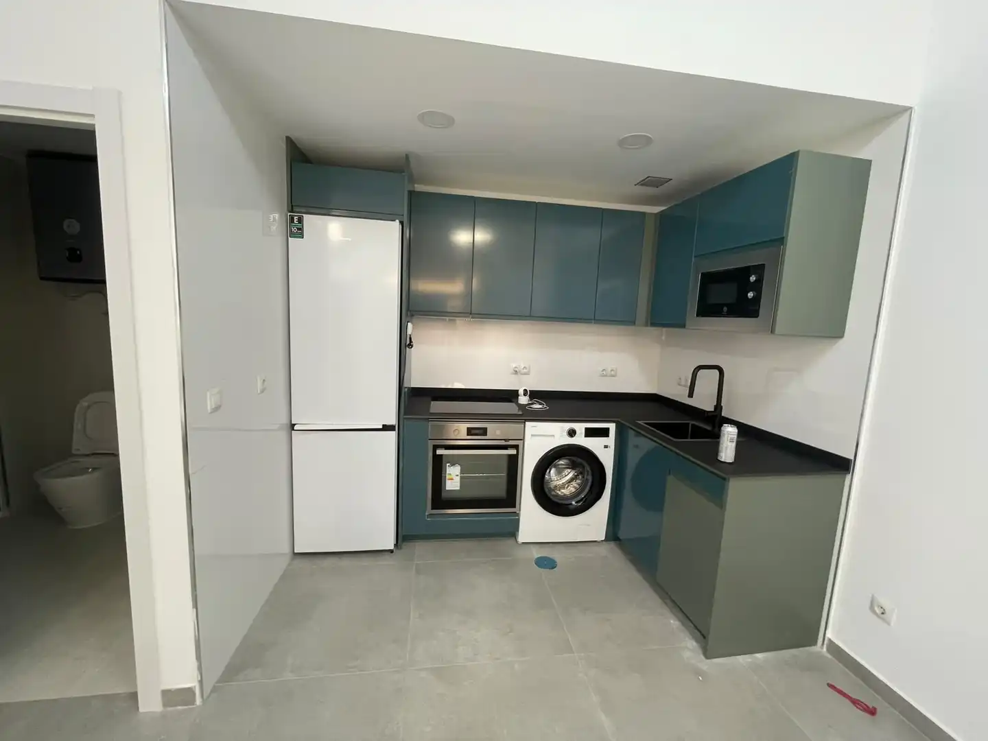 Apartamento en venta en C. de Monseñor Oscar Romero, Madrid, España, Vista Alegre
