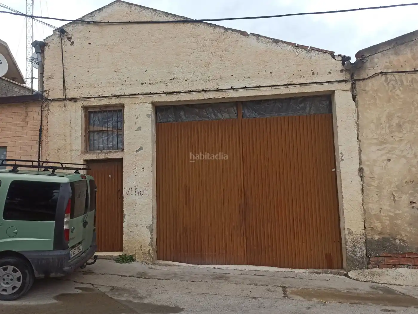 Industriegebäude zum Verkauf in Calle Fueros de Aragón 32