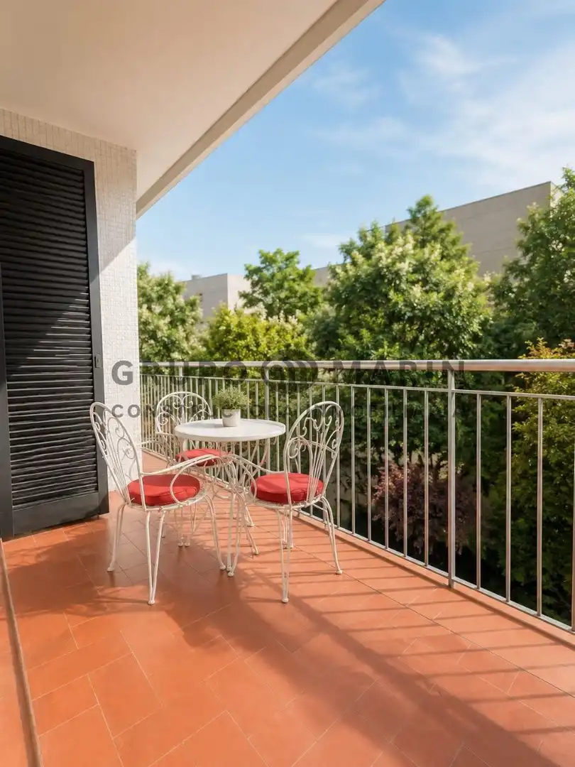 Flat with lift for sale in Avinguda Roma 13-15, imagen 4