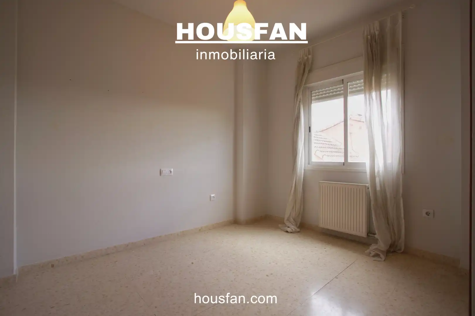 Habitación de Casa adosada en venta en Mejostilla