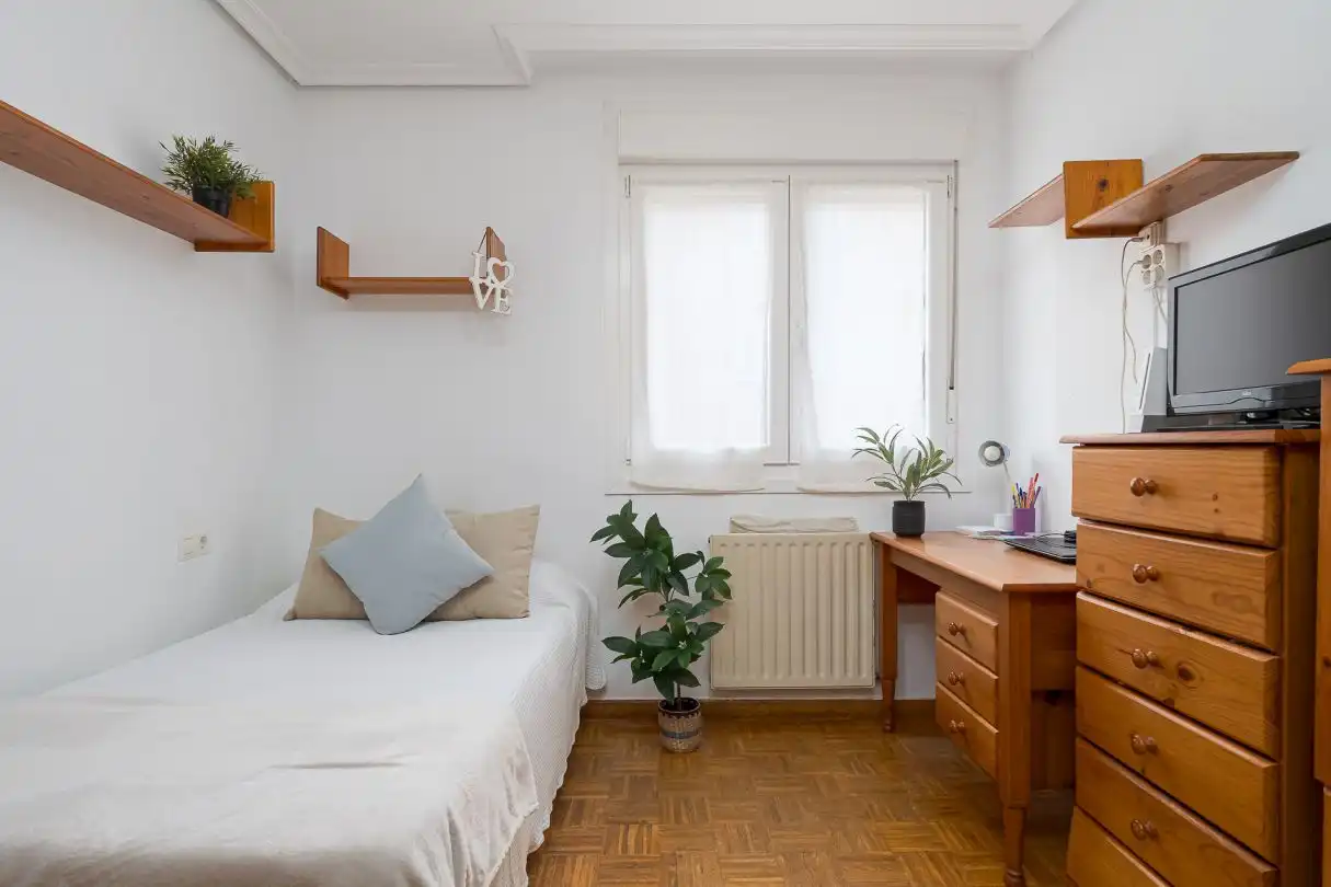 Habitación de Piso en venta en Donostia - San Sebastián  con Calefacción y Trastero
