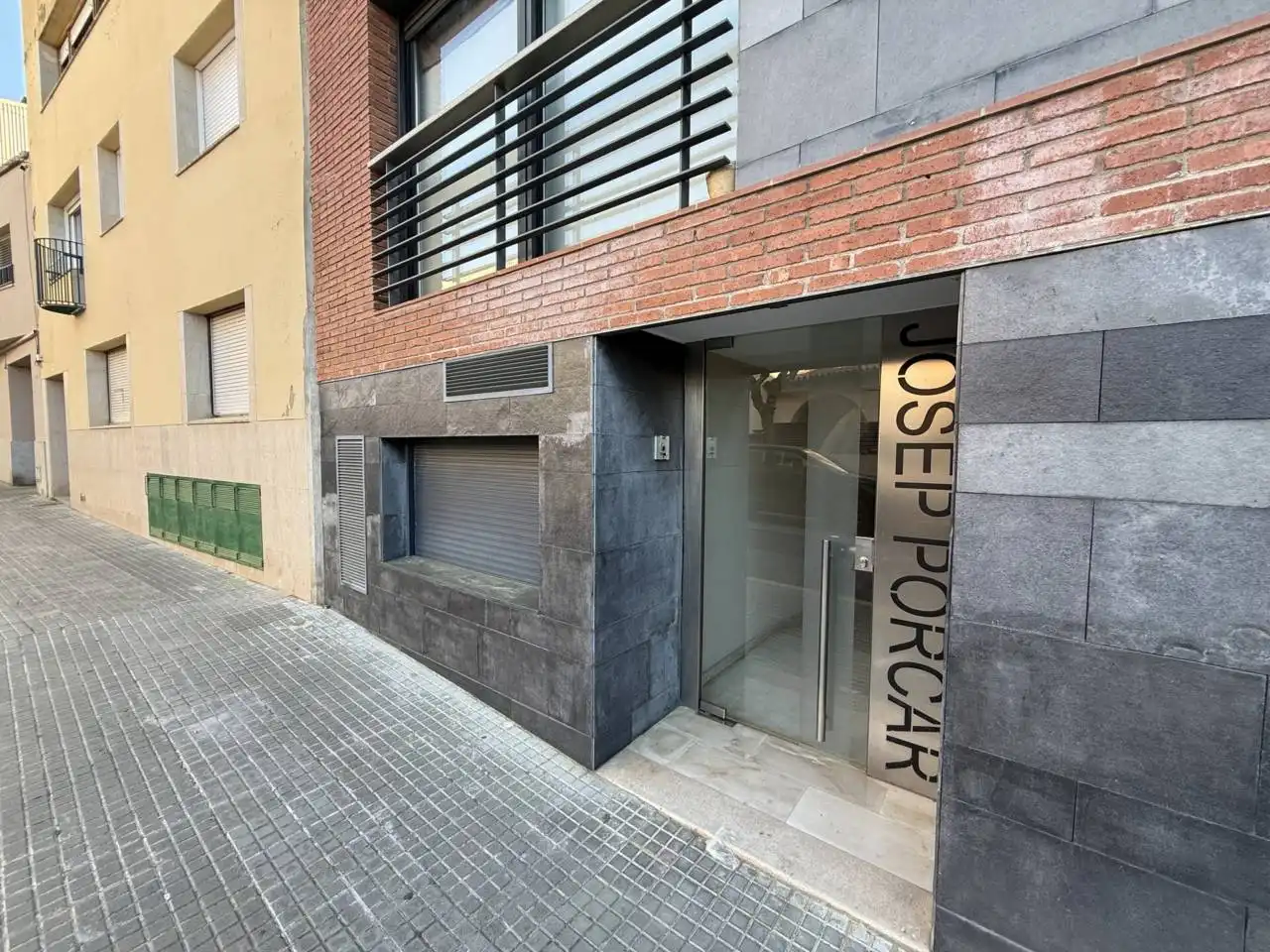 Vista exterior de Oficina de lloguer en Matadepera