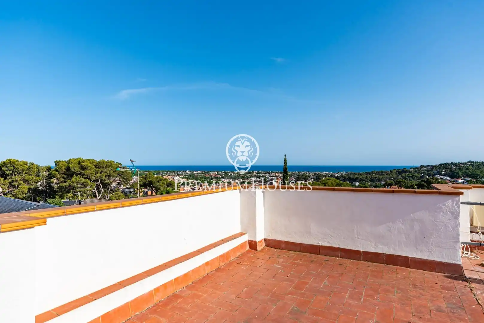 Terrassa de Casa adosada en venda en Castelldefels amb Aire condicionat, Calefacció i Jardí privat