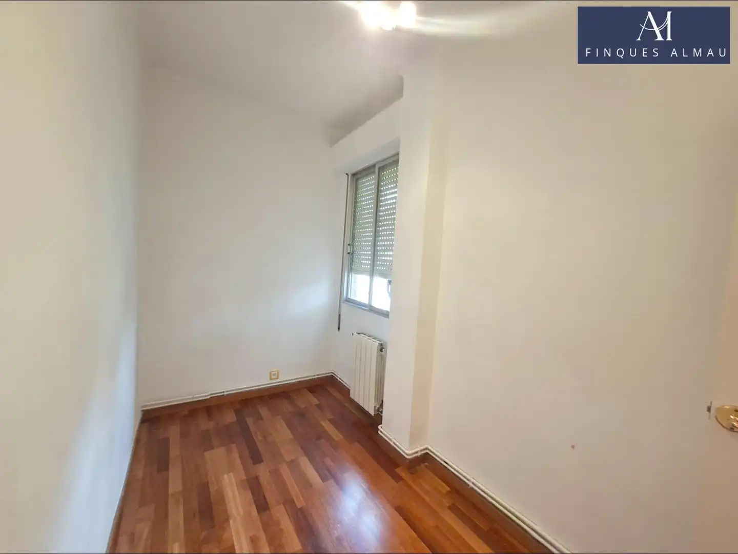 Habitación de Piso en venta en Barcelona con Aire acondicionado, Calefacción y Balcón
