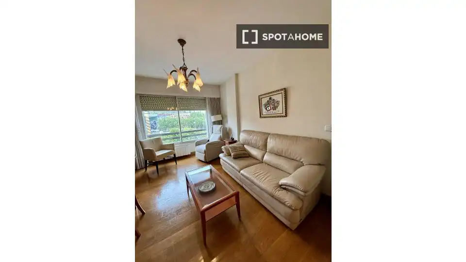 Room in Albia
