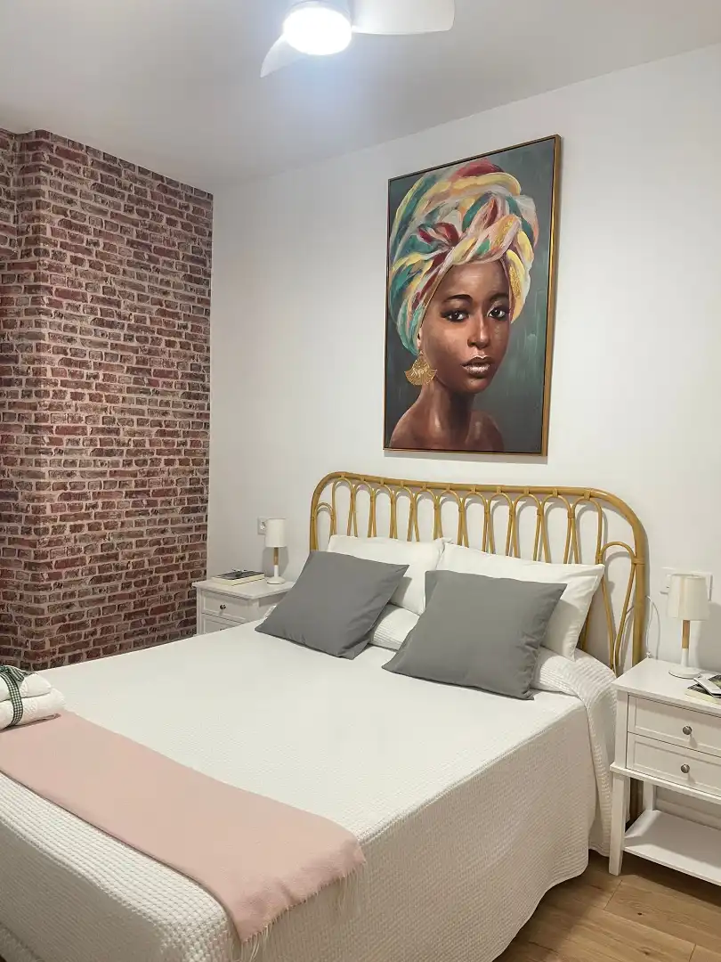 Habitación de Edificio en venta en Plasencia con Alarma