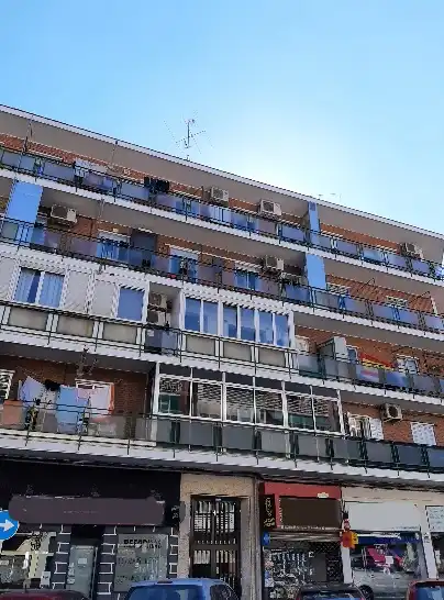 Außenansicht von Wohnung zum Verkauf in Madrid