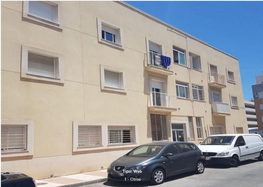 Vista exterior de Pis en venda en Roquetas de Mar amb Balcó