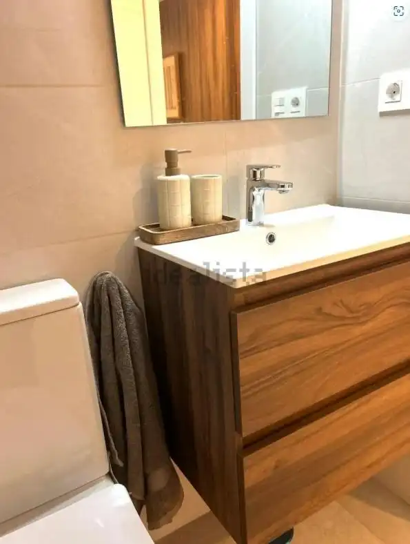 Bathroom of Flat for rent in Alicante / Alacant  with Air Conditioner, Heating and Furnished