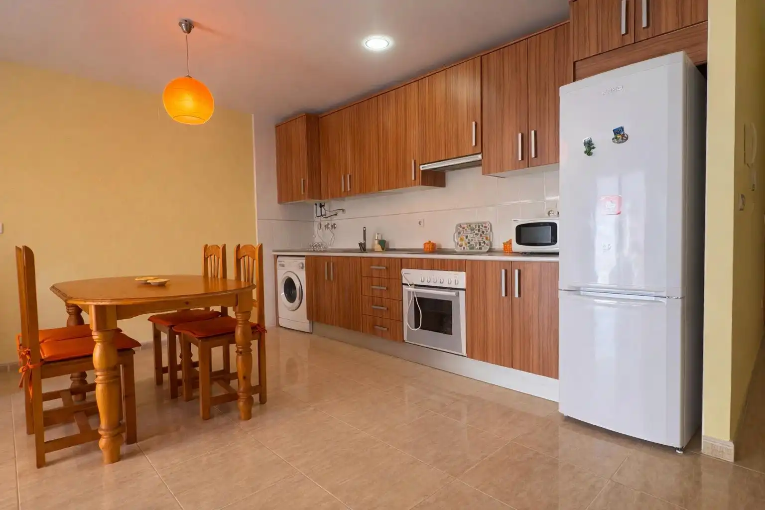 Cuina de Apartament en venda en Sorvilán amb Aire condicionat i Terrassa
