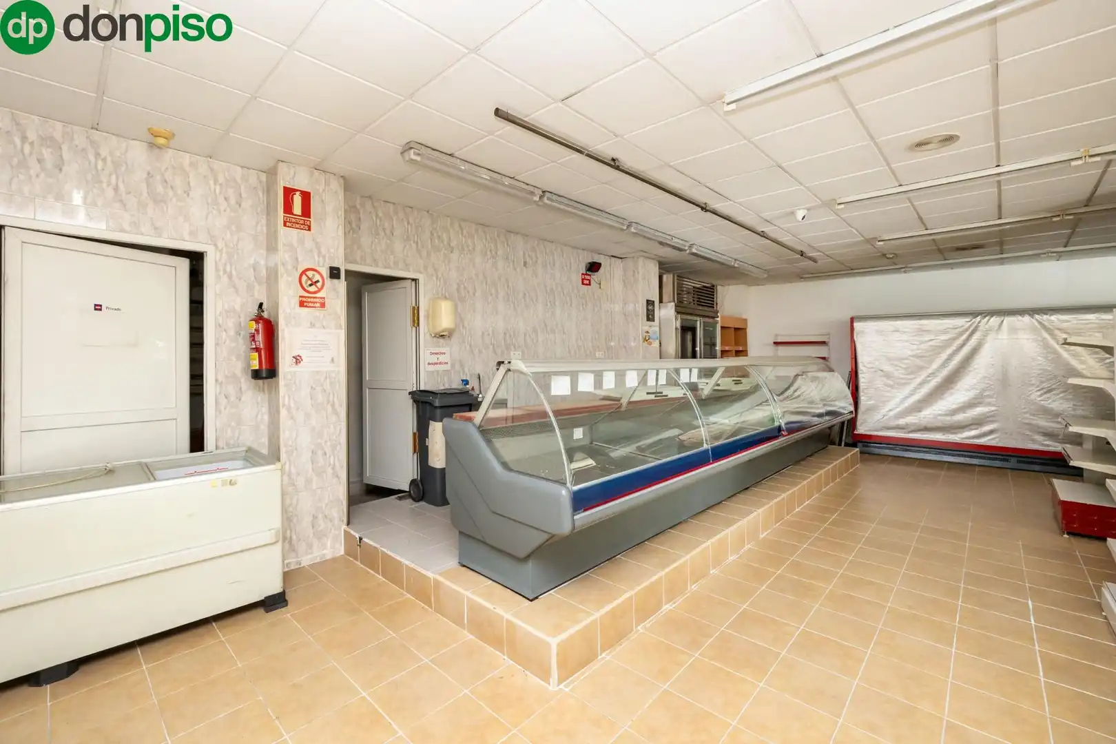 Locale commerciale in vendita a Avenida de Carmen Morcillo, imagen 14