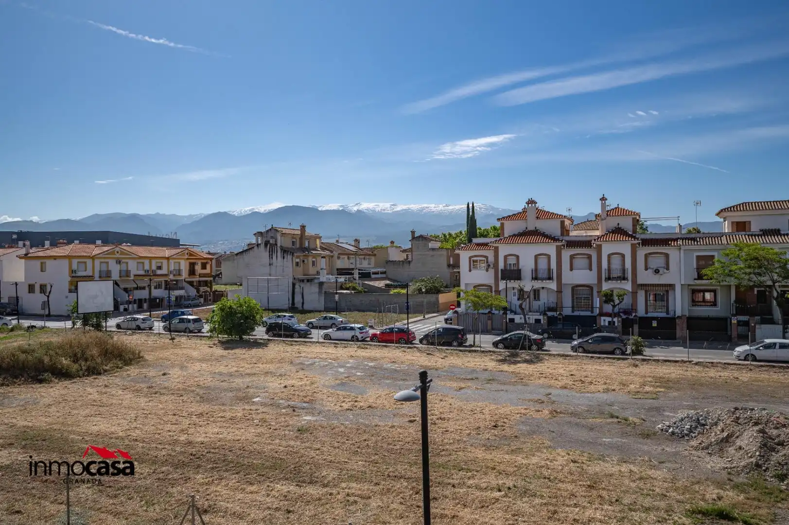 Vista exterior de Casa adosada en venda en Armilla amb Aire condicionat, Calefacció i Jardí privat