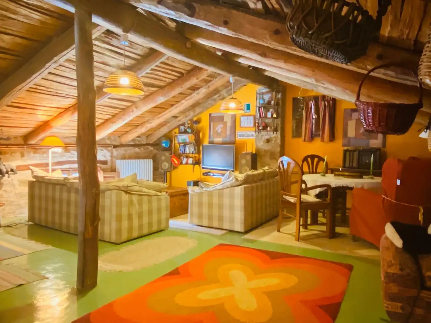 Sala d'estar de Casa o xalet en venda en Miravete de la Sierra amb Calefacció, Terrassa i Traster