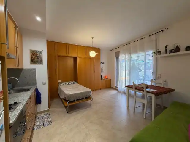 Habitación de Planta baja en venta en Terrassa con Aire acondicionado, Calefacción y Terraza