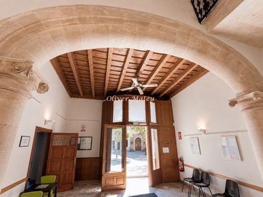 Mixed residential for sale in Plaça Espanya