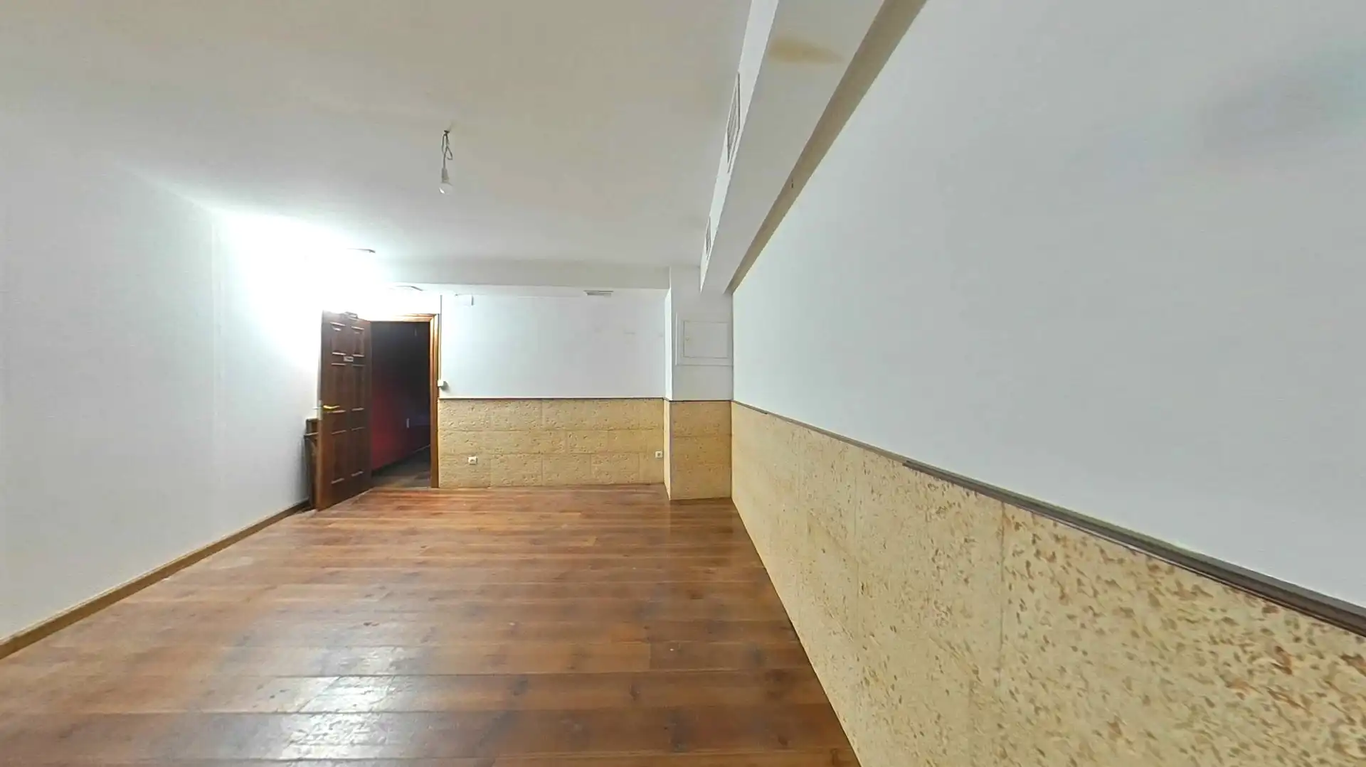 Local en venta en Pradoluengo