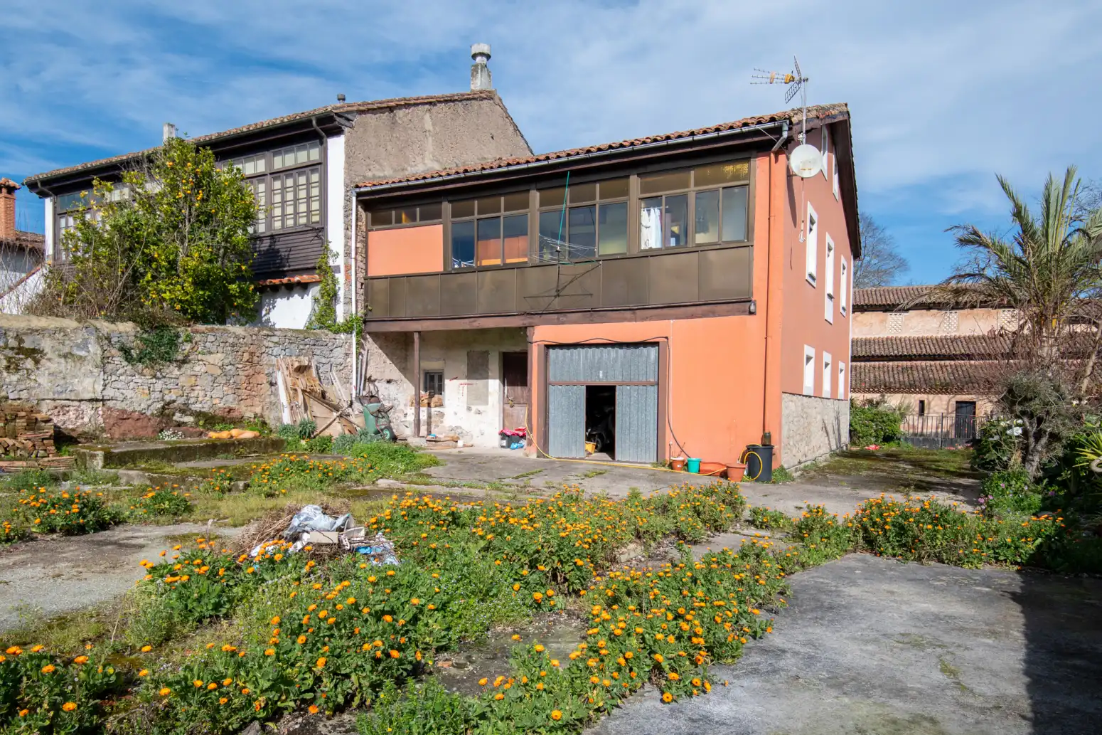 Vista exterior de Casa adosada en venta en Villaviciosa con Calefacción, Terraza y Trastero