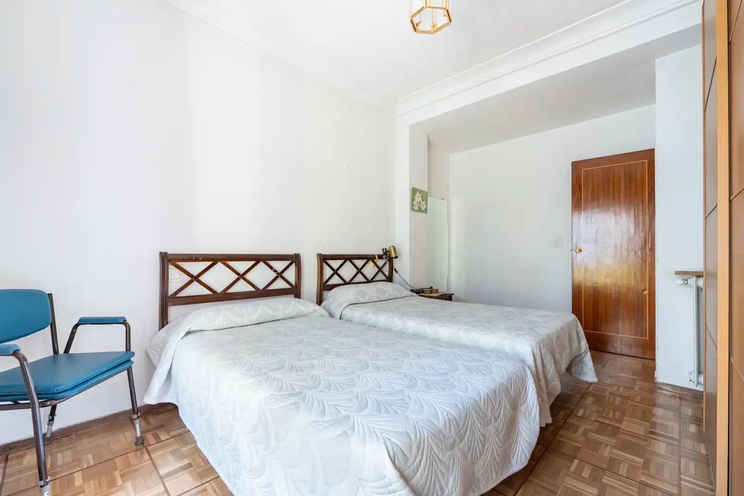 Habitación de Piso en venta en Madrid con Terraza y Balcón