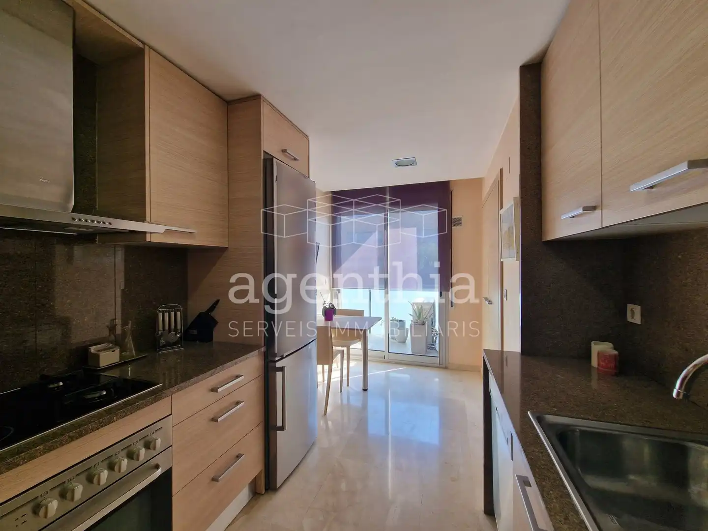 Küche von Wohnung zum Verkauf in Girona mit Klimaanlage, Heizung und Terrasse