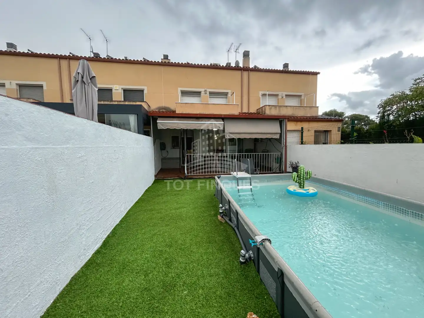 Swimming pool of Houses for sale in El Rourell  with Air Conditioner, Heating and Private garden