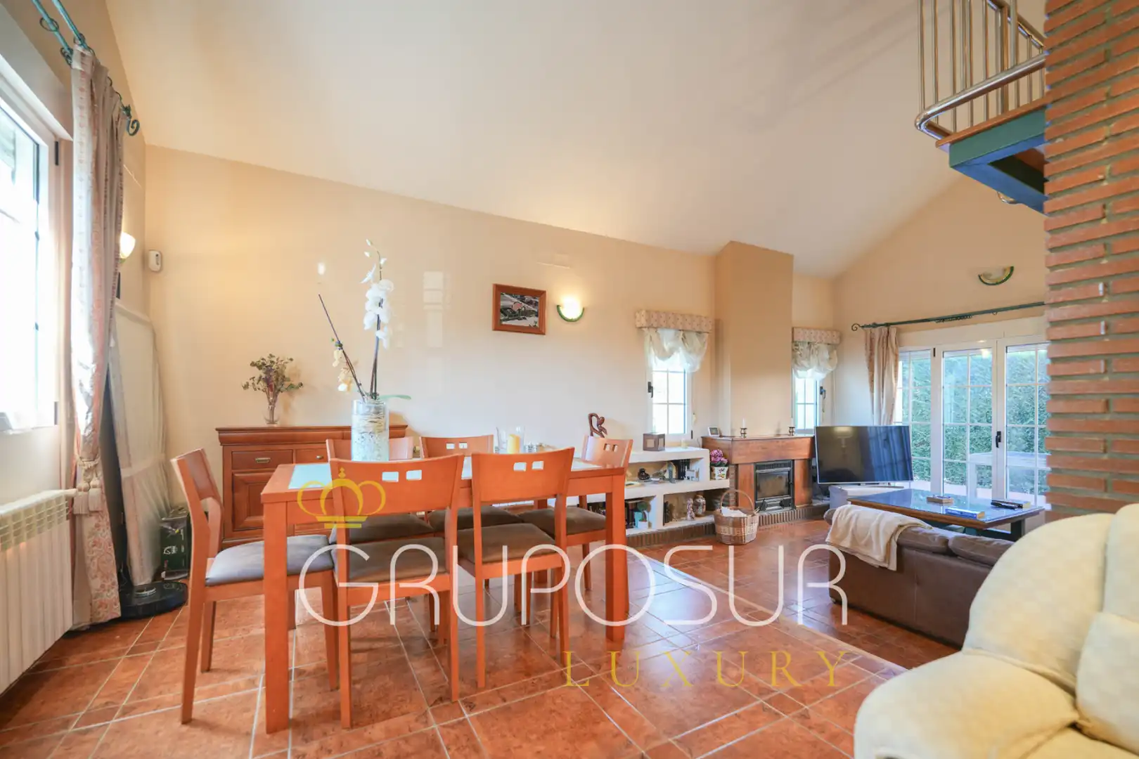 Sala de estar de Casa o chalet en venta en Boecillo con Calefacción, Jardín privado y Parquet
