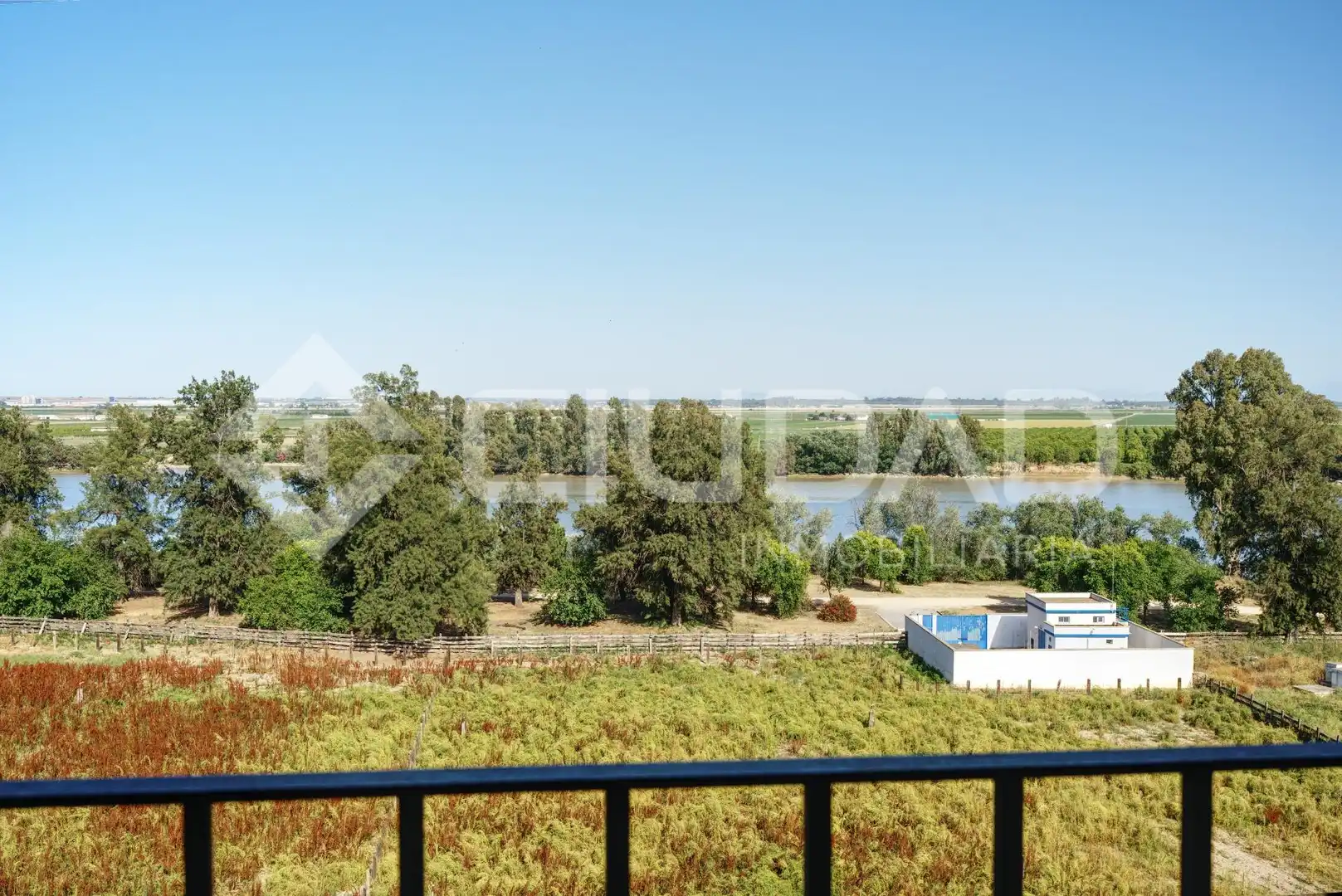Haus oder Chalet zum Verkauf in La Puebla del Río mit Terrasse und Balkon