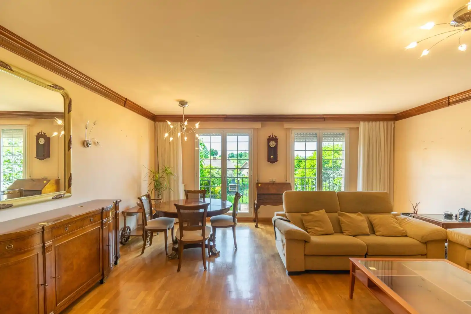 Sala d'estar de Casa adosada en venda en Valle de Egüés / Eguesibar amb Calefacció, Jardí privat i Terrassa