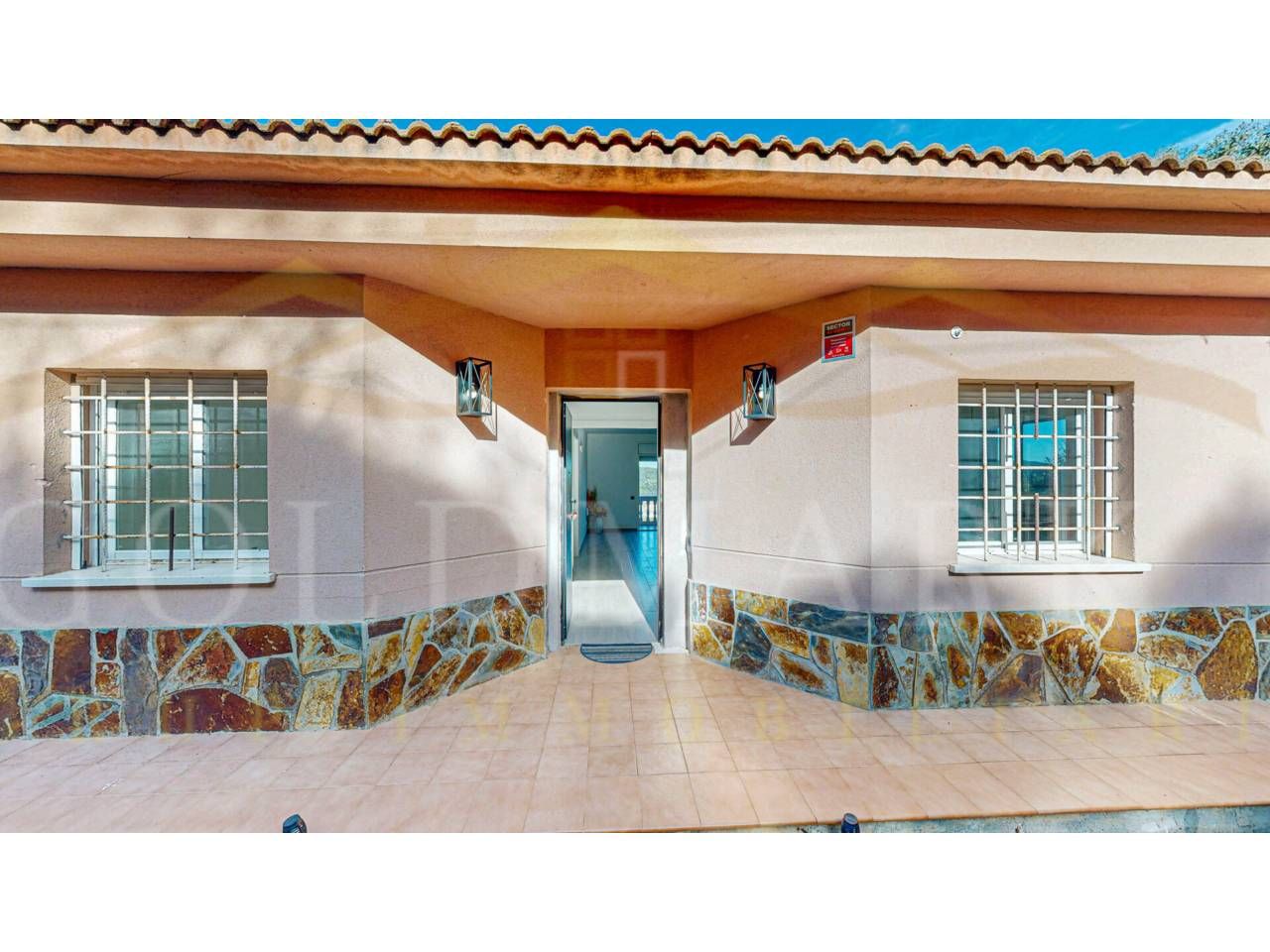 Vista exterior de Casa o chalet en venta en La Roca del Vallès con Jardín privado y Terraza