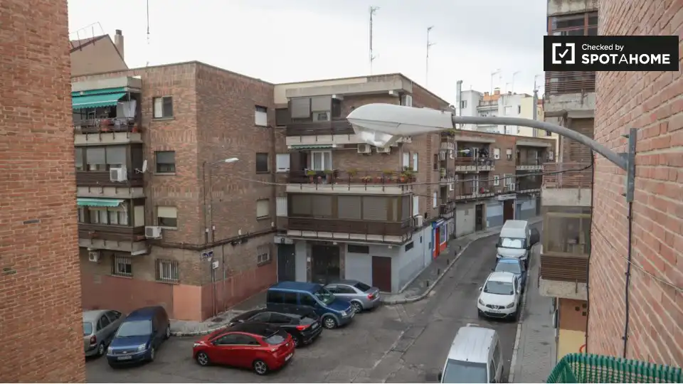 Vista exterior de Pis de lloguer en Madrid amb Aire condicionat, Calefacció i Moblat