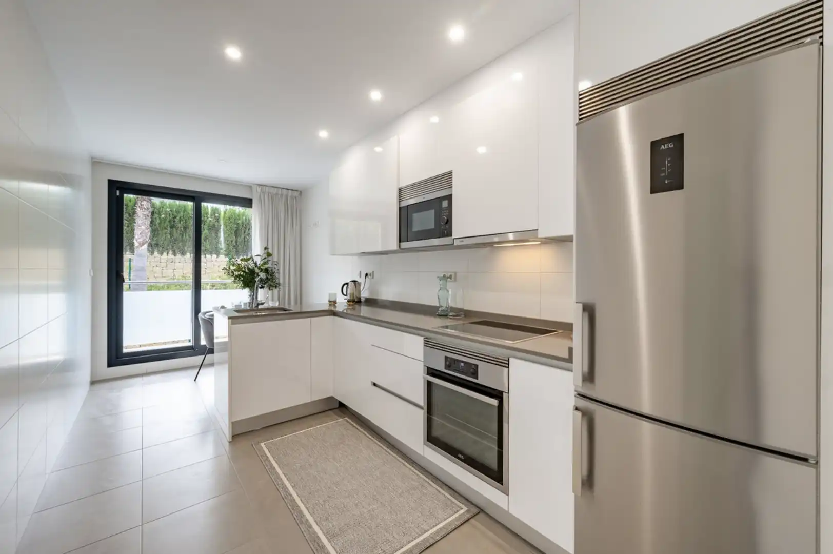 Cocina de Apartamento de alquiler en Marbella con Aire acondicionado, Terraza y Amueblado