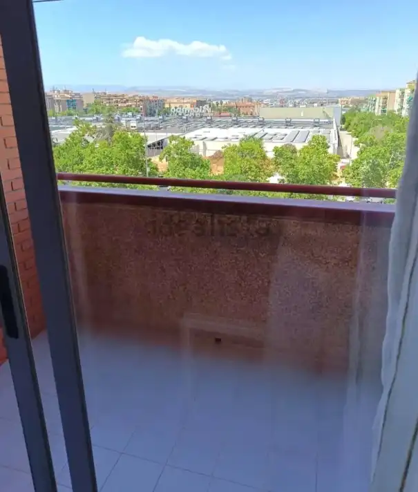 Terraza de Piso de alquiler en Granada con Amueblado, Lavadora y TV