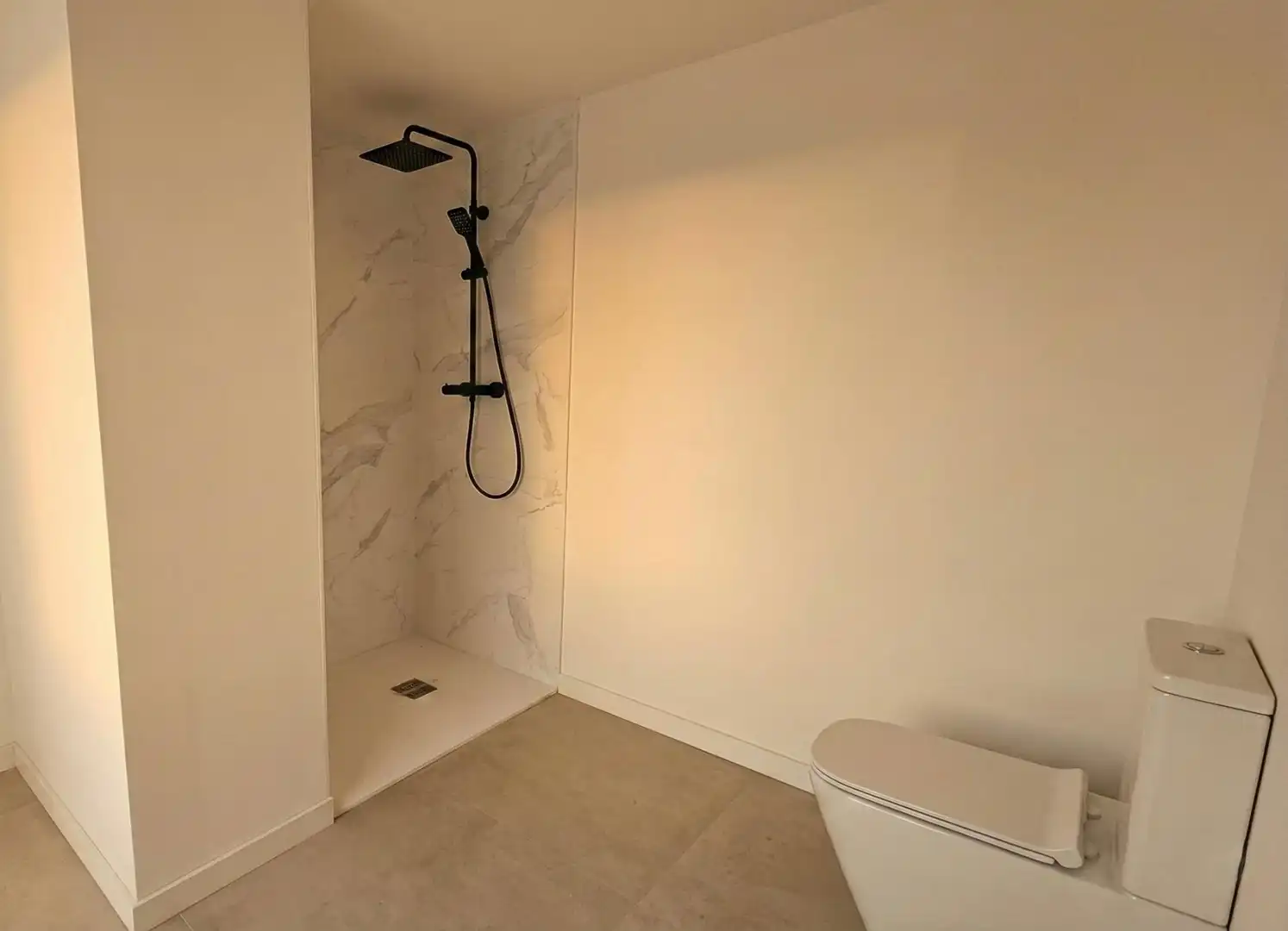 Baño de Casa adosada en venta en Hostalric con Aire acondicionado, Calefacción y Jardín privado