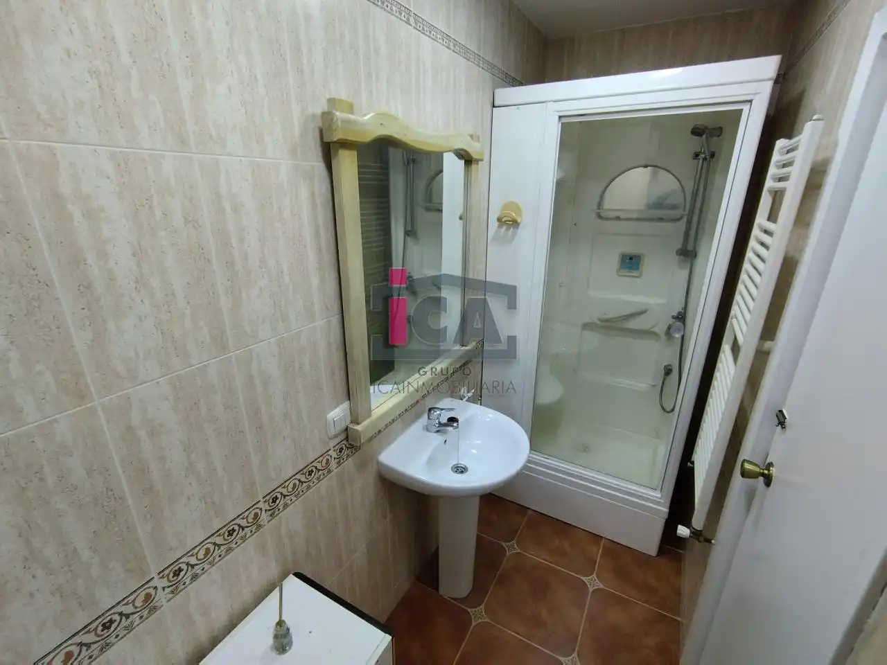 Baño de Piso de alquiler en Cáceres con Aire acondicionado, Calefacción y Amueblado
