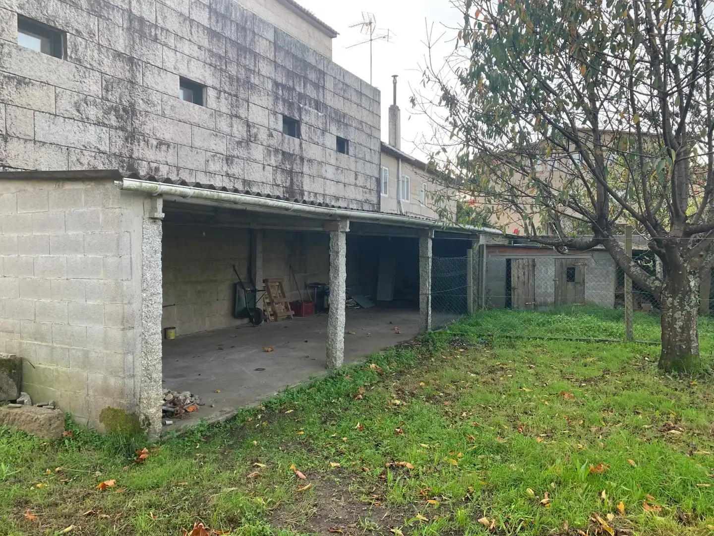 Vista exterior de Casa o chalet en venta en Meaño con Calefacción, Jardín privado y Terraza