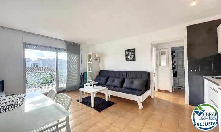 Sala d'estar de Apartament en venda en Empuriabrava
