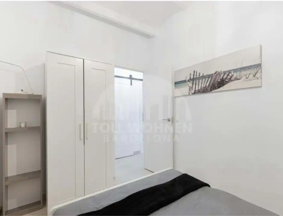 Habitación de Piso en venta en Barcelona con Terraza, Amueblado y Balcón